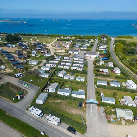 Mobil Home Xxl 4 Chambres - Camping La Pointe De Роскоф Экстерьер фото